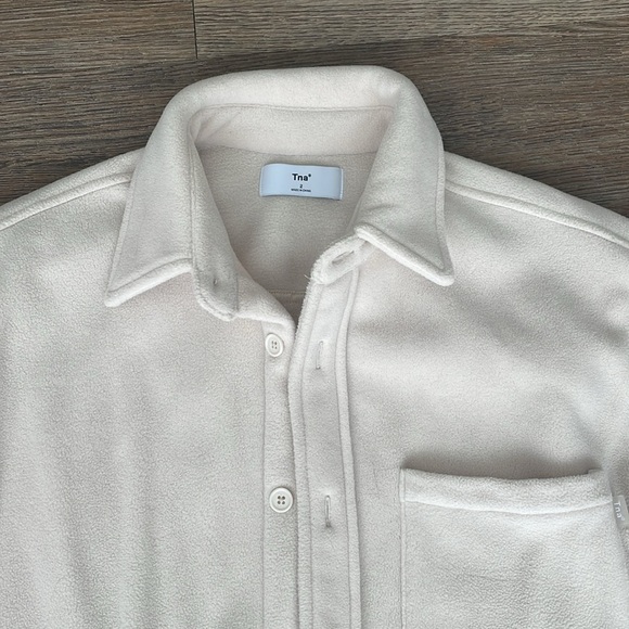 Aritzia fleece shirt jacket - Picture 2 of 2